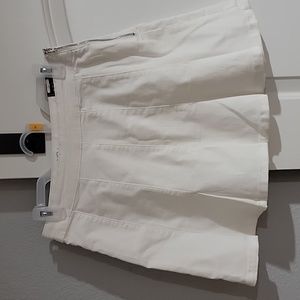 New pleated jean skirt